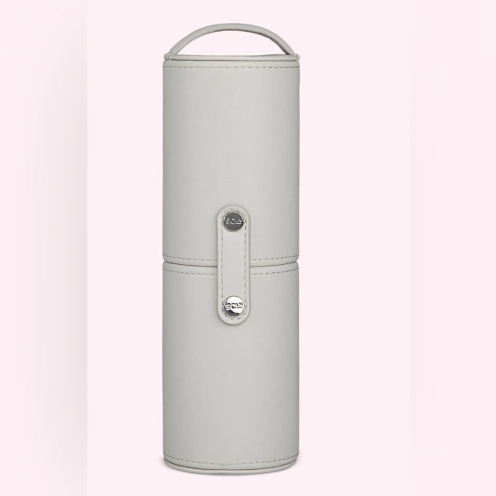 Stoney Clover Lane Makeup Brush Holder in Silver Swan (light Grey)